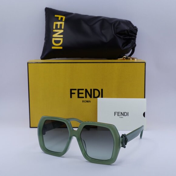 Fendi FE40139F 93P Square Sunglasses - Green - Picture 1 of 9